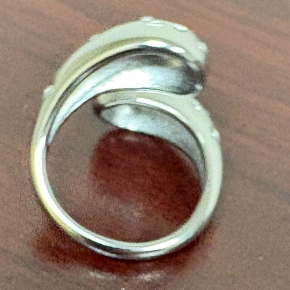 Raindrop Ring with Simulated Diamonds Size 7 - Picture 4 of 5